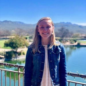 Meet your Posher, Olivia